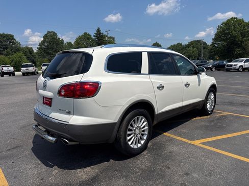 Used 2011 Buick Enclave CXL AWD/4WD image 6