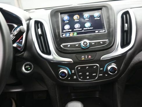 Used 2024 Chevrolet Equinox LT image 10