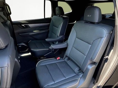 New 2026 Buick Enclave Sport Touring w/ Power Package image 11