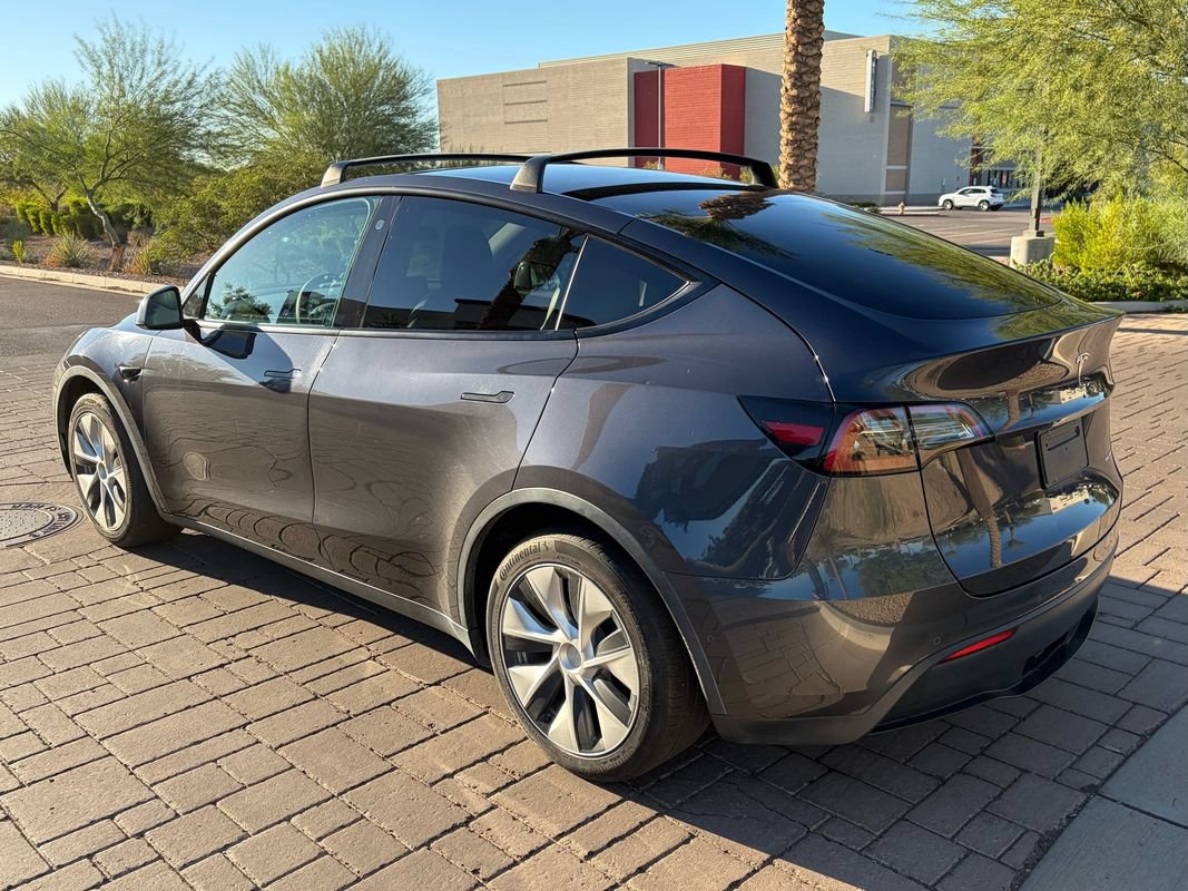 Used 2021 Tesla Model Y Long Range AWD/4WD image 4