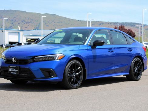 Used 2024 Honda Civic Sport image 8