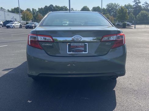 Used 2012 Toyota Camry XLE w/ Convenience Pkg FWD image 5