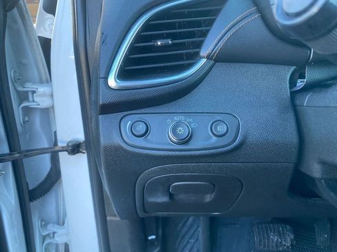 Used 2017 Chevrolet Trax Premier image 14