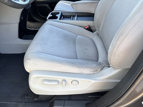 Used 2019 Honda Odyssey EX image 18