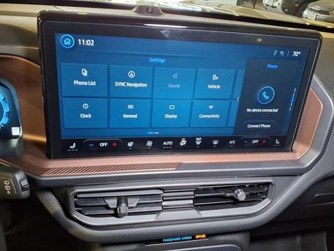 Certified 2025 Ford Bronco Sport Outer Banks w/ Sasquatch Outer Banks Package AWD/4WD image 6