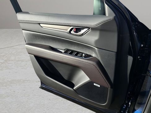 New 2025 MAZDA CX-5 Signature image 17