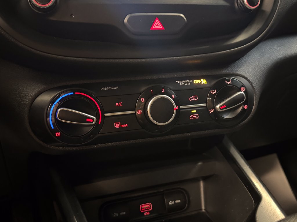 Used 2020 Kia Soul S FWD image 14
