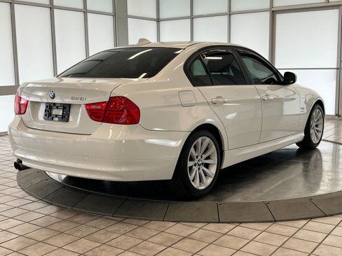 Used 2011 BMW 328i xDrive Sedan AWD/4WD image 7