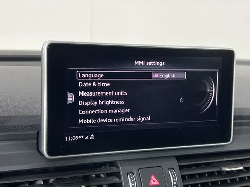 Used 2020 Audi Q5 e Premium Plus w/ Premium Plus Package image 37