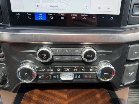 Used 2023 Ford F250 King Ranch w/ FX4 Off-Road Package AWD/4WD image 28