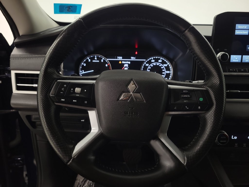 Used 2024 Mitsubishi Outlander SE FWD image 15
