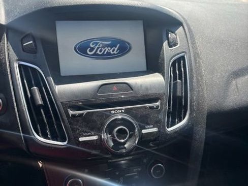 Used 2015 Ford Focus Titanium w/ Titanium Cold Weather Package FWD image 12