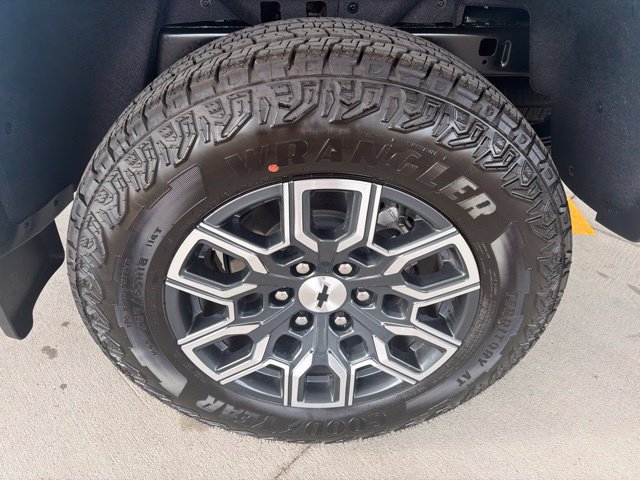 New 2026 Chevrolet Colorado Z71 AWD/4WD image 9