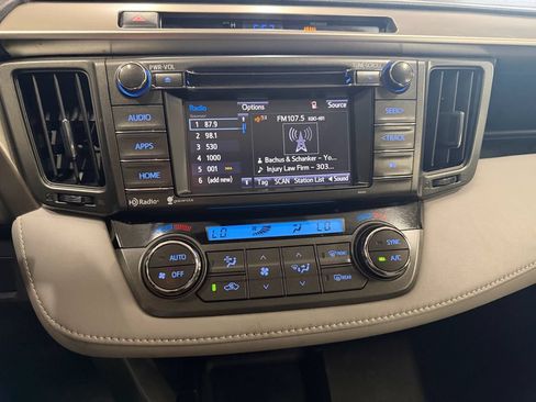 Used 2015 Toyota RAV4 XLE AWD/4WD image 6