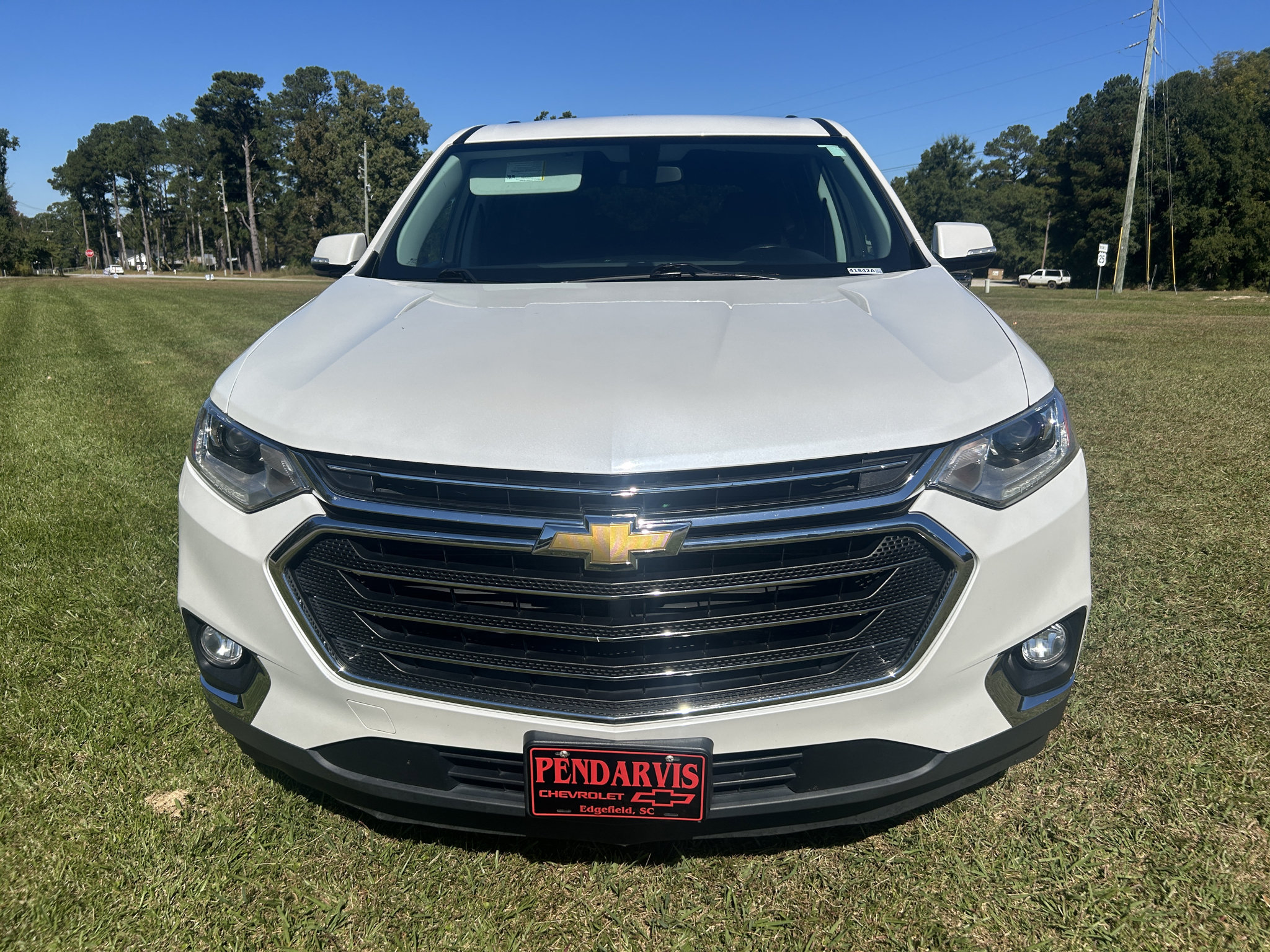 Used 2018 Chevrolet Traverse LT FWD image 3