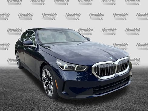 Used 2026 BMW 530i w/ Premium Package image 2