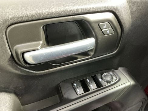 Used 2020 Chevrolet Silverado 1500 Custom w/ Custom Value Package AWD/4WD image 16