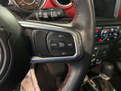 Used 2023 Jeep Wrangler Unlimited Rubicon w/ Cold Weather Group AWD/4WD image 20