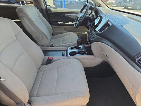 Used 2019 Honda Pilot EX image 19