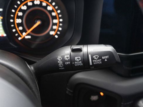 Used 2024 Jeep Wrangler Unlimited Rubicon image 26