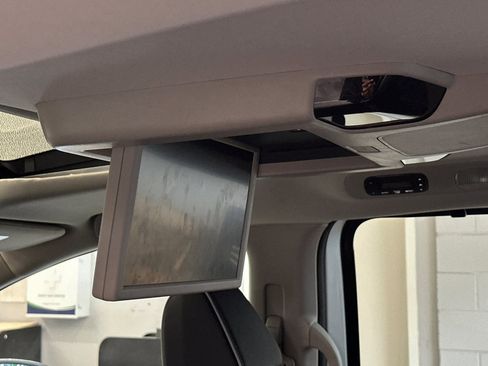 Used 2025 Honda Odyssey Touring image 32