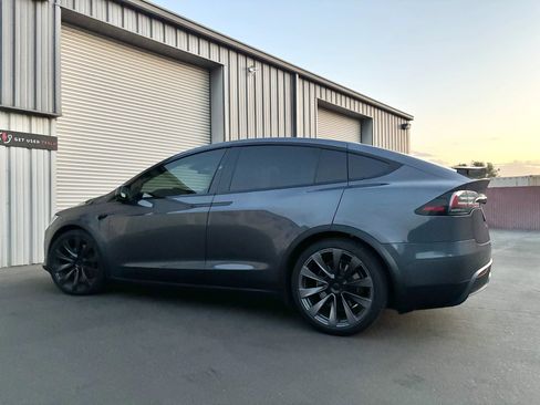 Used 2023 Tesla Model X AWD/4WD image 9