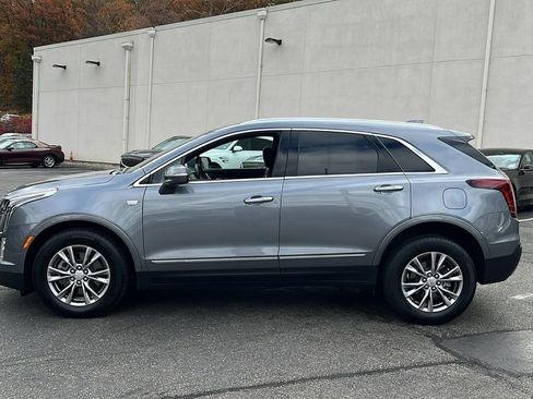 Used 2022 Cadillac XT5 Premium Luxury image 2
