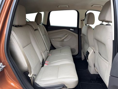 Used 2017 Ford Escape SE image 20