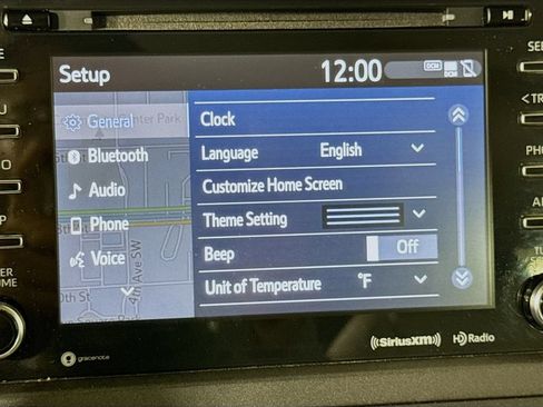 Used 2018 Toyota Sienna Limited FWD image 31