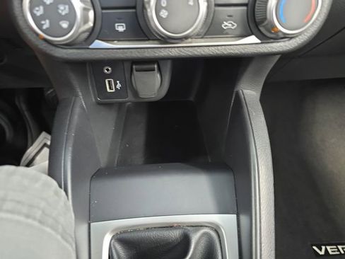 Used 2024 Nissan Versa S FWD image 20