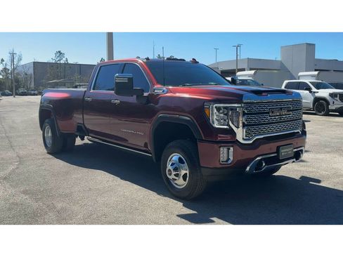 Certified 2022 GMC Sierra 3500 Denali w/ Denali Ultimate Package image 3