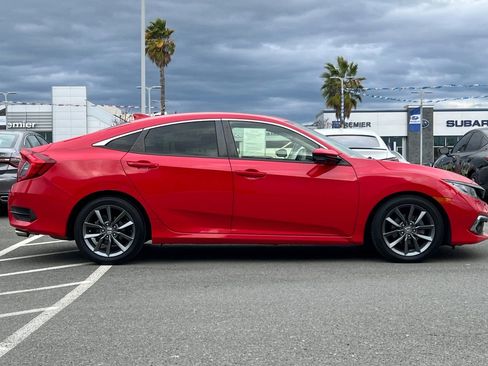 Used 2019 Honda Civic EX image 3