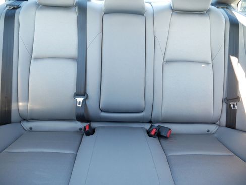 Used 2019 Honda Accord EX image 13