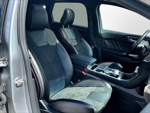 Used 2022 Ford Edge ST w/ Equipment Group 401A image 7