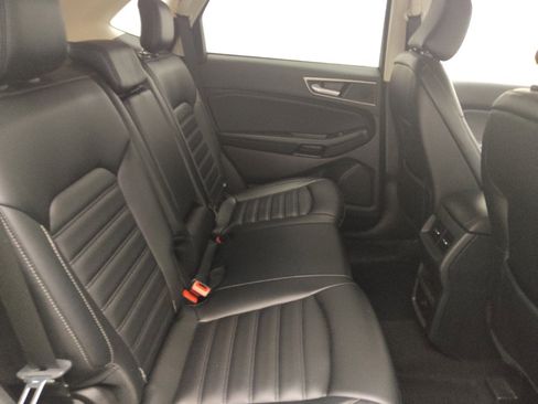 Used 2023 Ford Edge SEL image 19