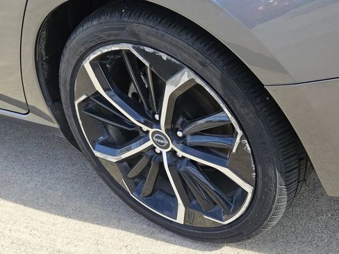 Used 2023 Nissan Altima 2.5 SR image 7