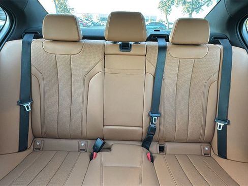 Used 2023 BMW 540i w/ Premium Package image 38