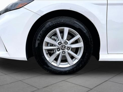 Used 2026 Toyota Camry LE FWD image 11