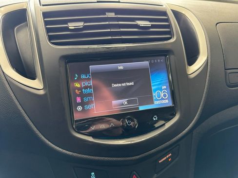 Used 2015 Chevrolet Trax LS FWD image 23