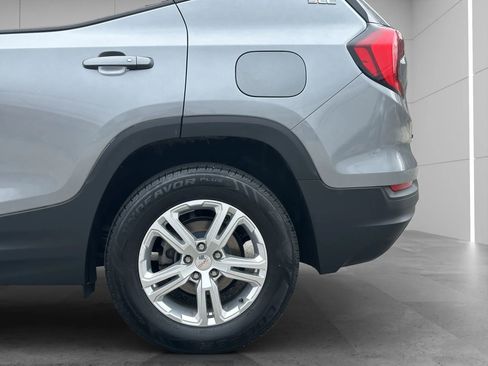 Used 2020 GMC Terrain SLE w/ Driver Convenience Package image 23