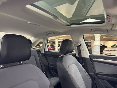 New 2027 Volkswagen Jetta SE FWD image 15