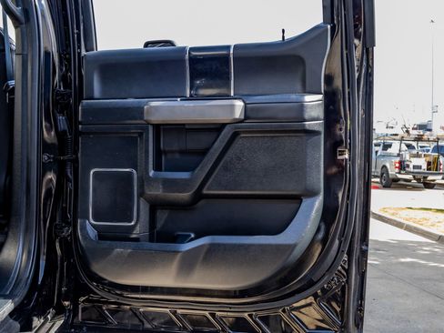 Used 2021 Ford F250 Platinum w/ Tremor Off-Road Package image 38