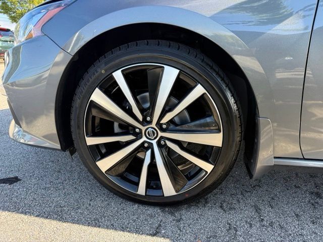Used 2022 Nissan Altima 2.5 SR FWD image 13