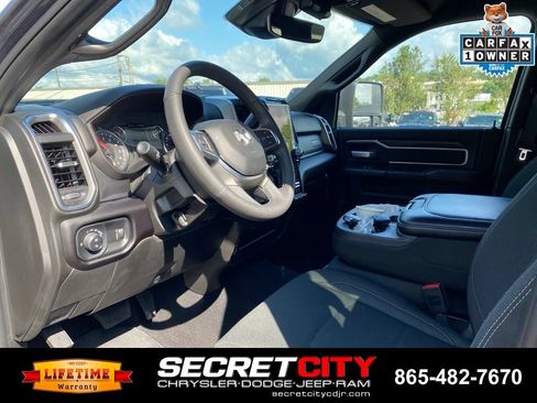 Used 2025 RAM 2500 Big Horn AWD/4WD image 12