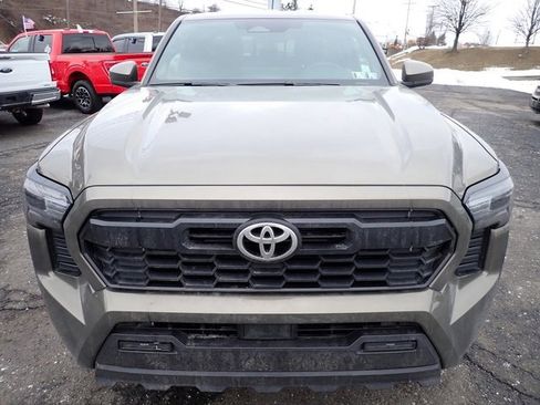Used 2025 Toyota Tacoma 4x4 Double Cab image 8