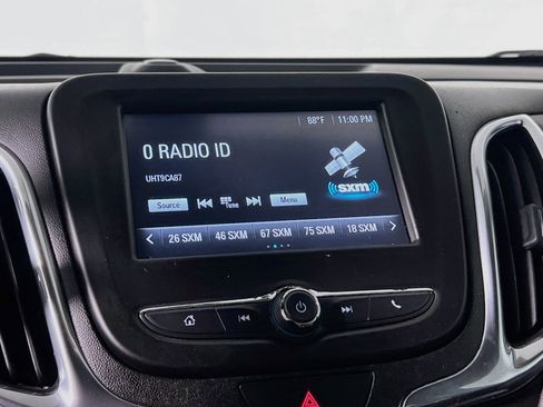 Used 2018 Chevrolet Equinox LT FWD image 27