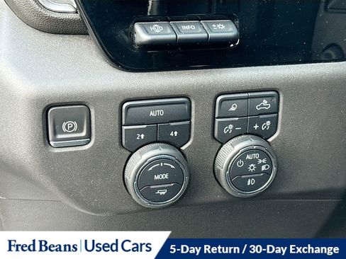 Used 2022 Chevrolet Silverado 1500 LTZ w/ Technology Package image 12