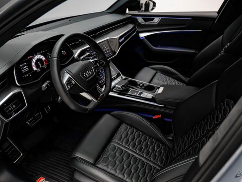 Used 2025 Audi RS 6 performance image 40