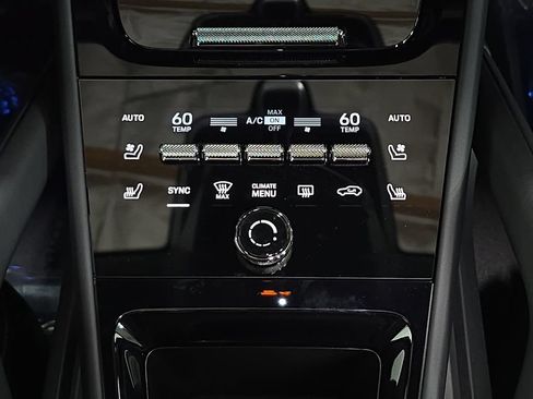 New 2026 Porsche Cayenne GTS AWD/4WD image 19