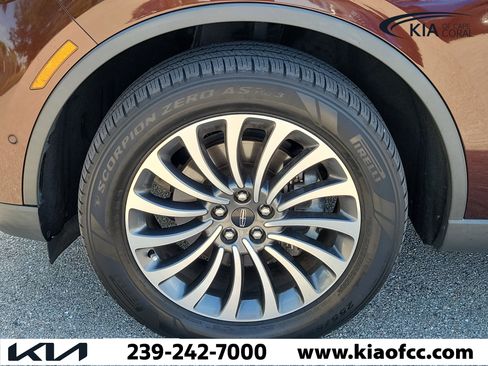 Used 2020 Lincoln Aviator Reserve w/ Elements Package Plus image 5